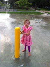 See, this is how I works.  And I'm staying dry!  Trust me.