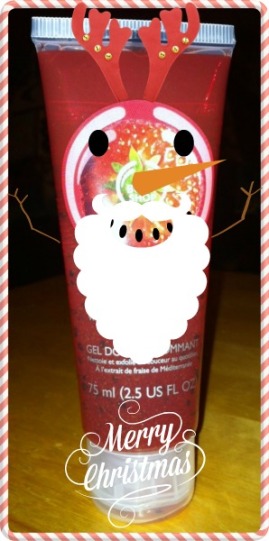 It's Santa-snowman-reindeer Strawberry body polish!